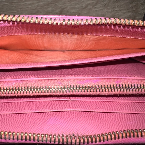 Prada Long Wallet Repainted Saffiano Leather - Picture 14 of 17